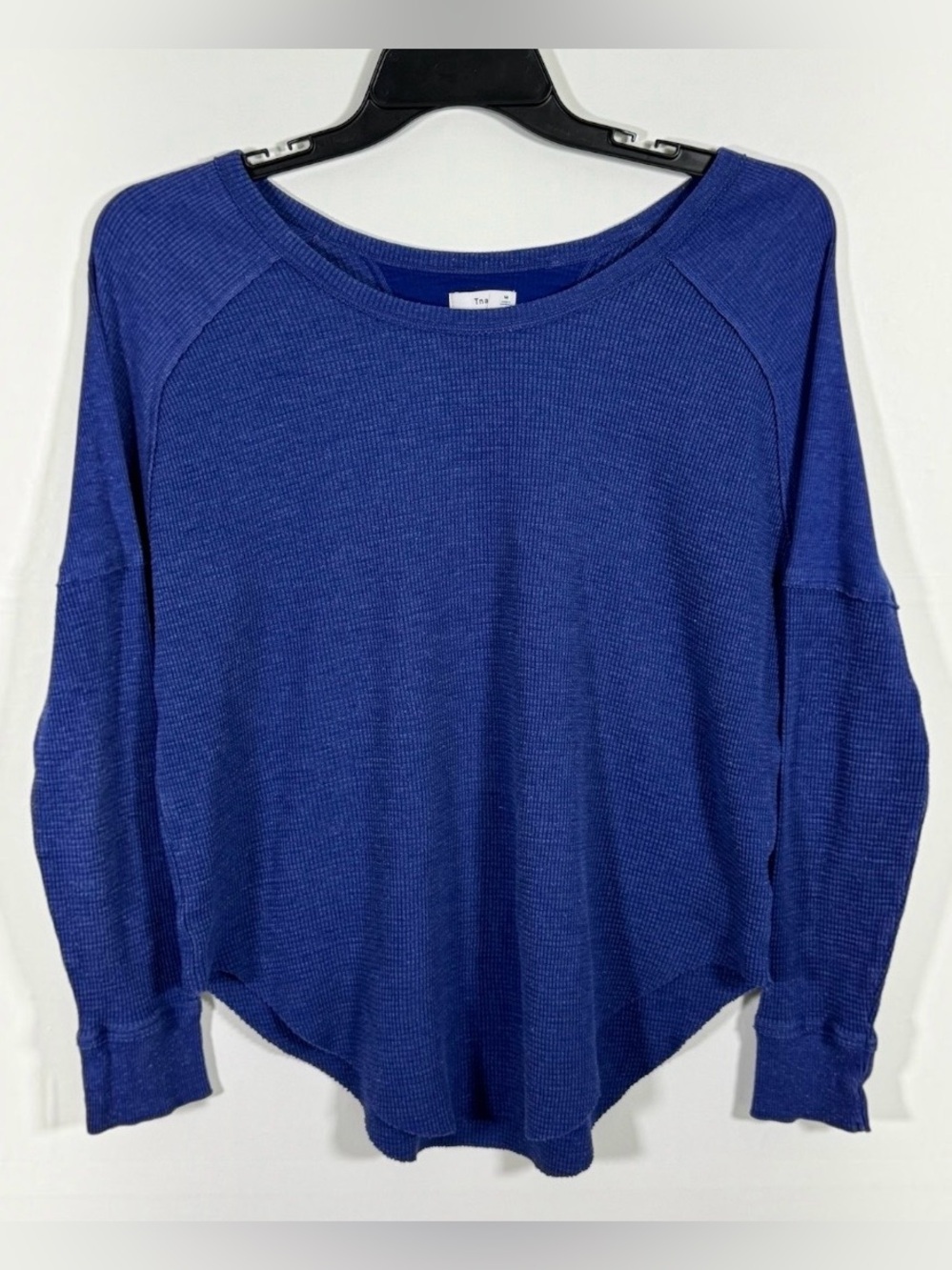 TNA Aritzia Alder Cobalt Blue Scoop Hem Waffle Knit Raglan Sleeve Top Sz M